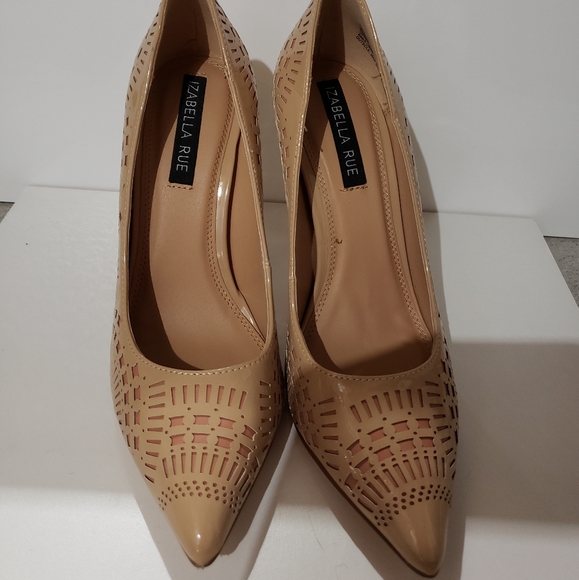 Heels - Picture 2 of 3